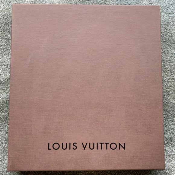Louis Vuitton Vintage Very Large Gift Box | Luxury Decor Statement - Picture 4 of 13